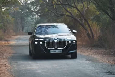 BMW 7-Series 740i M Sport - Crazy Tech But Polarising Design | Faisal Khan